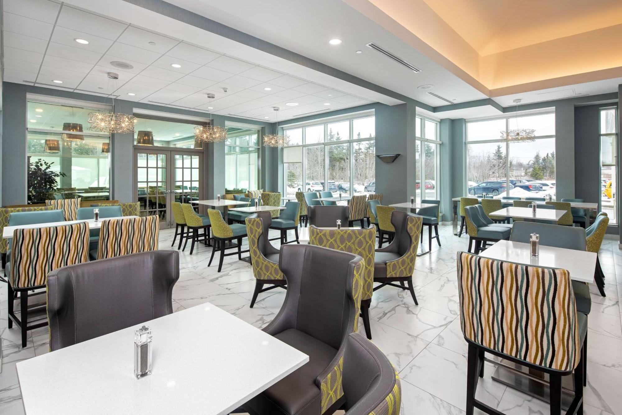 Hilton Garden Inn Halifax Airport Enfield Екстер'єр фото
