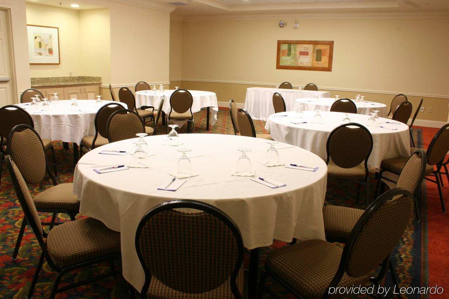 Hilton Garden Inn Halifax Airport Enfield Ресторан фото
